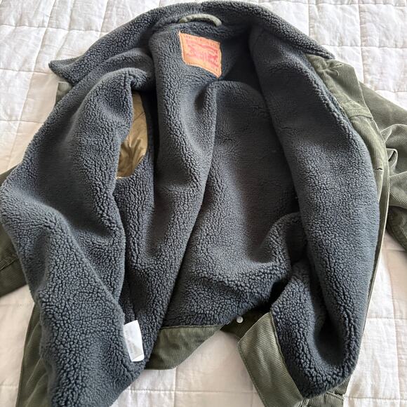 Levi’s Sherpa Lined Corduroy Trucker Jacket Olive Green Size M Retro SAMPLE RARE - Picture 5 of 8